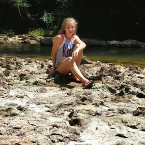 Meet your Posher, Danielle